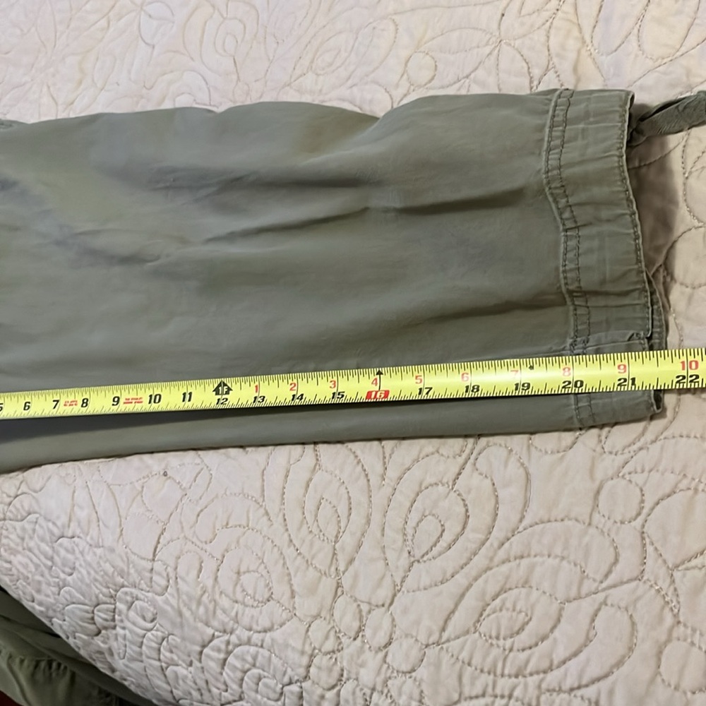 Liz Claiborne Vintage Army Olive Avacado Green Low Rise Cargo Utility Capris 8 - Picture 11 of 16